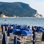 Holiday park Conero Azzurro Numana