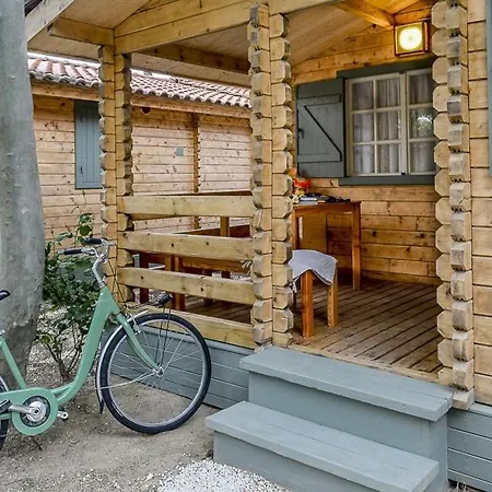 פארק נופש Conero Azzurro 3*