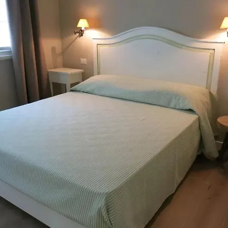 假日公园 Conero Azzurro 努马纳