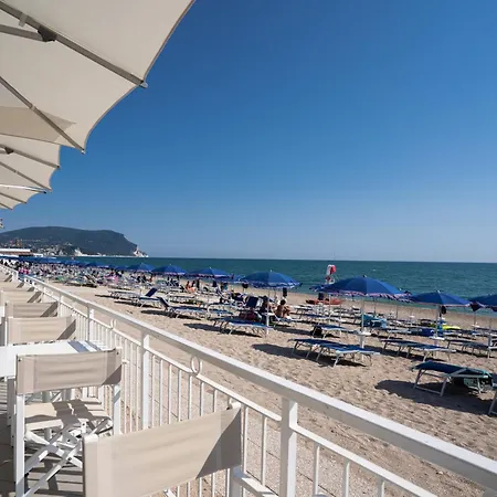 Conero Azzurro 3*